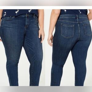 EUC TWO BY VINCE CAMUTO  Skinny Dark Wash Blue Jeans Women’s 16W Size